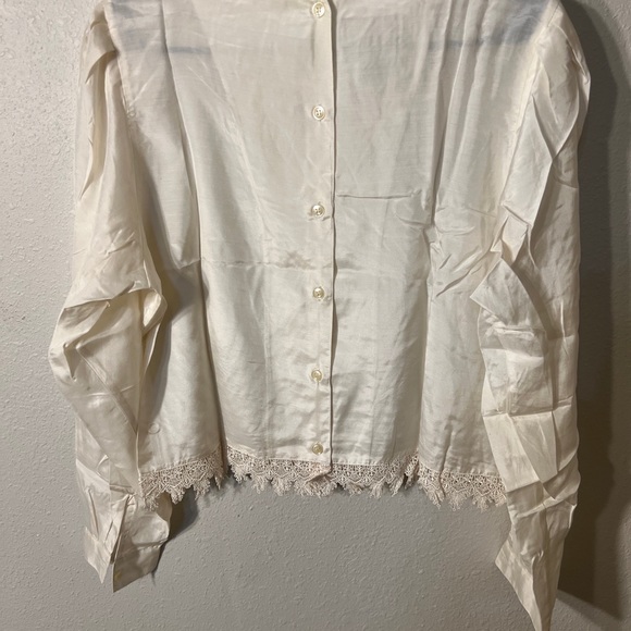 Vintage Carry Back Ltd 100% Silk Blouse with Lace Front & Button Back Size 13/14 - Picture 9 of 11